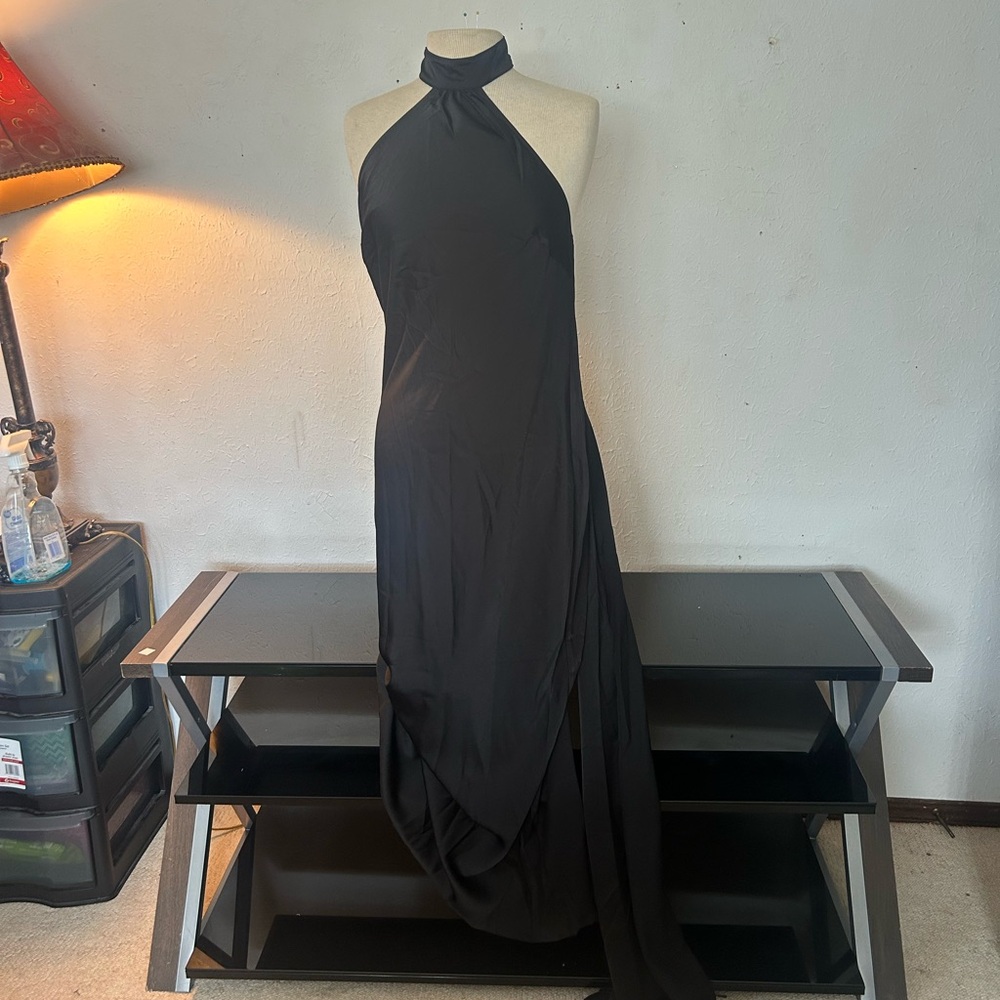 Chic Black Strapless Evening Dress